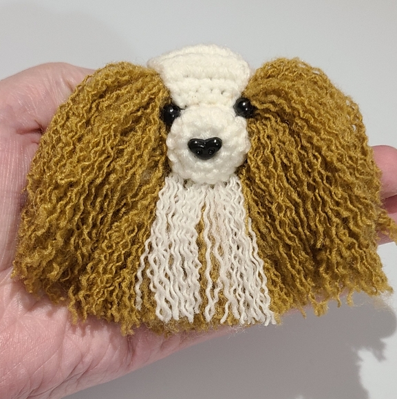 Cavalier King Charles Spaniel Dog Brooch Handmade Crochet Cocker Realistic NEW - Picture 1 of 13